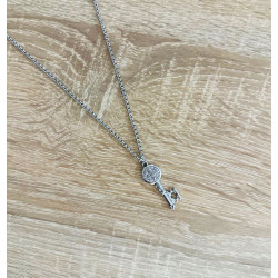 Collier Homme Clef Saint Benoît – Foi & Direction | Cannes