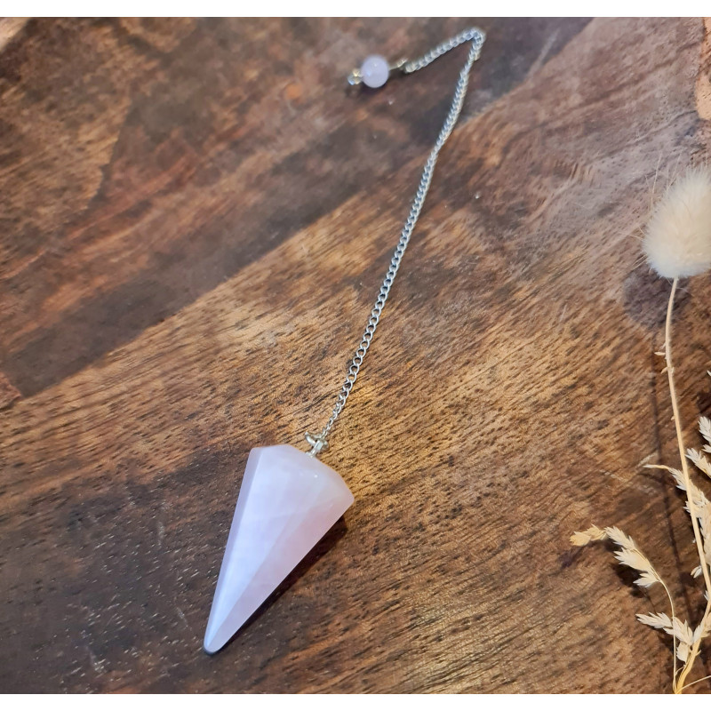 Pendule Quartz Rose – Amour, douceur & intuition