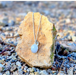 Collier Pierre de Lune Femme – Lumière & Intuition | Création Cannes