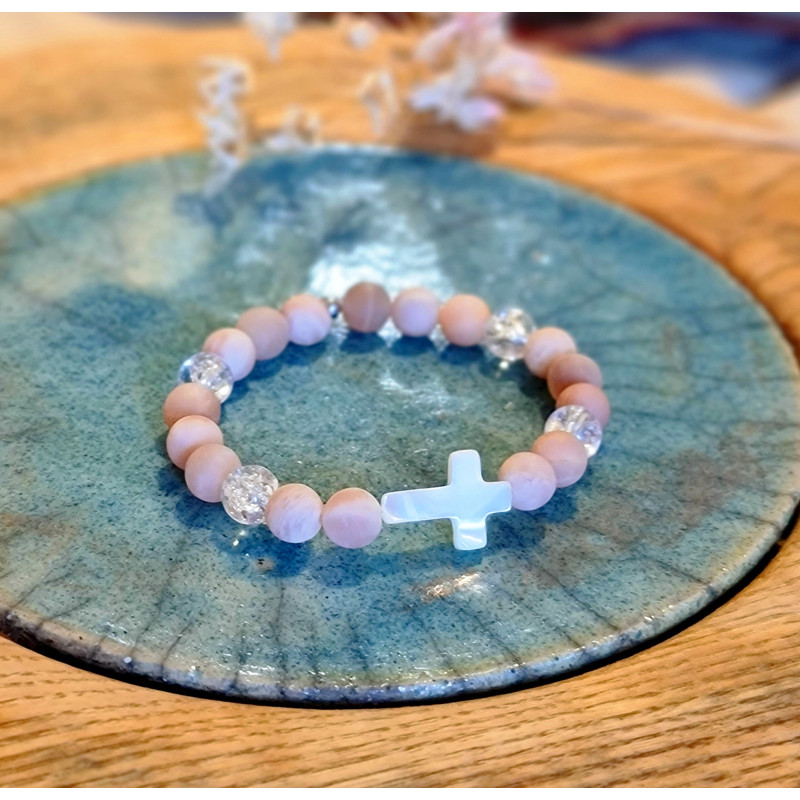 Bracelet Pierre de Soleil & Quartz Femme – Croix en Nacre | Création Cannes