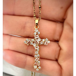 Collier Croix Dorée Femme – Pendentif Strass & Chaîne Boules Inox | Création Cannes