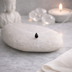 Collier Agate Noire Femme – Fil Invisible & Argent 925 | Création Cannes